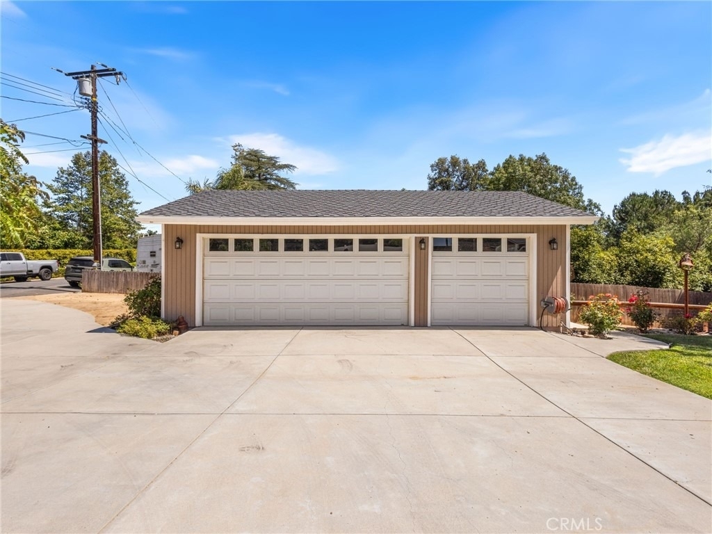 1014 Hacienda - Photo 14
