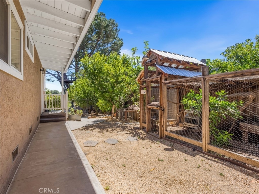 1014 Hacienda - Photo 35