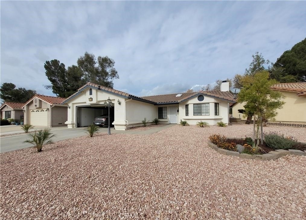 2624 Beech Tree - Photo 0
