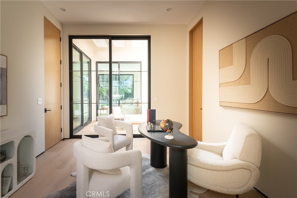 23340 Collins - Photo 34