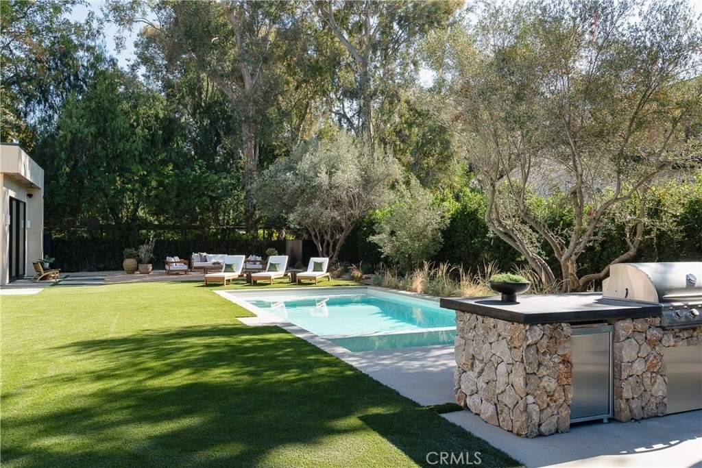23340 Collins - Photo 9
