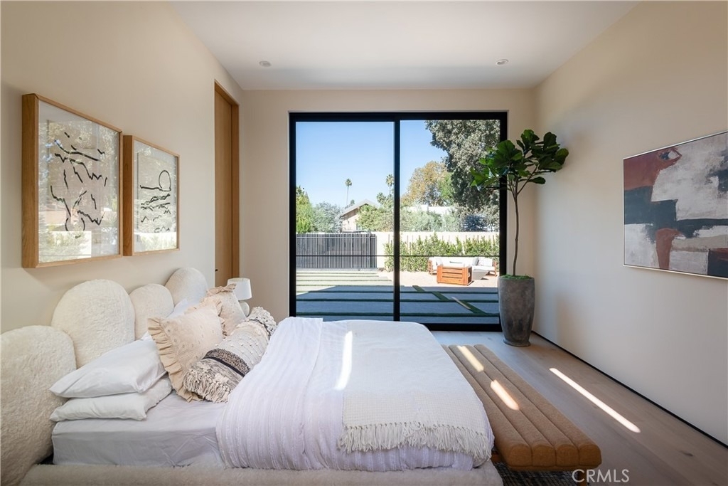 23340 Collins - Photo 31