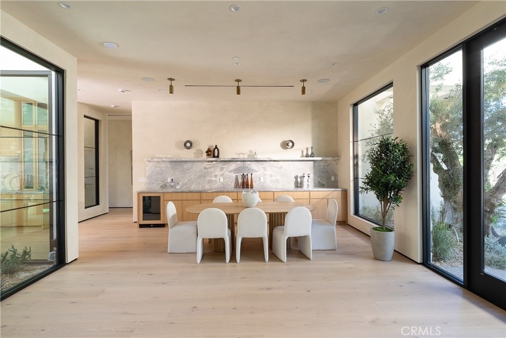 23340 Collins - Photo 17