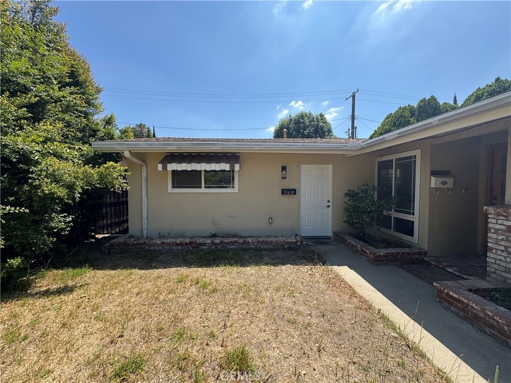 11430 Haskell Avenue - Photo 0