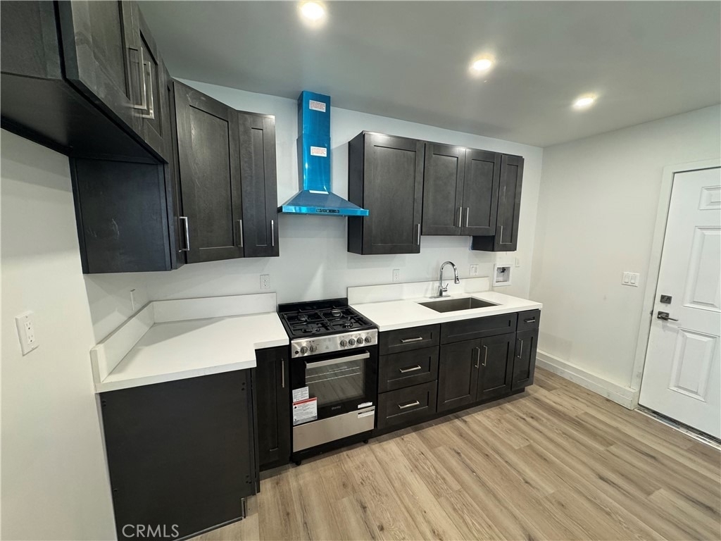 11430 Haskell Avenue - Photo 2