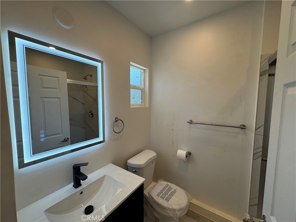 11430 Haskell Avenue - Photo 6