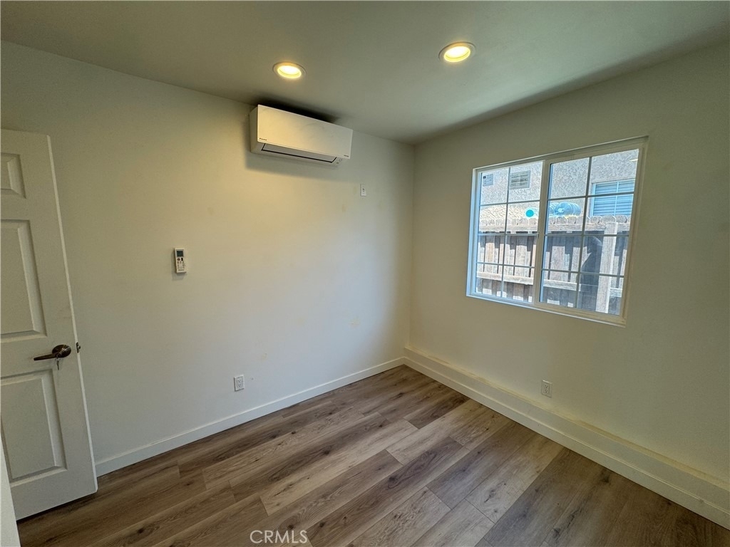 11430 Haskell Avenue - Photo 9