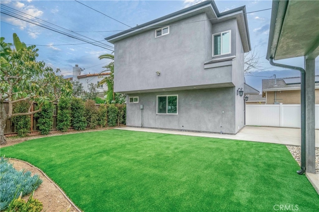 6335 W 82nd Street - Photo 0