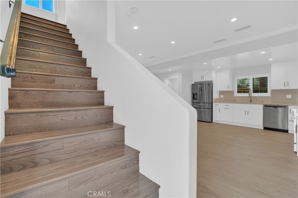 6335 W 82nd Street - Photo 6