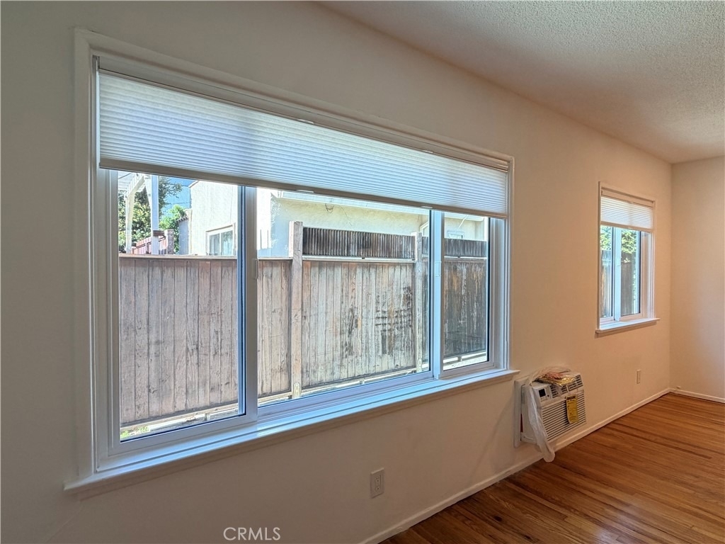 722 Westbourne - Photo 3