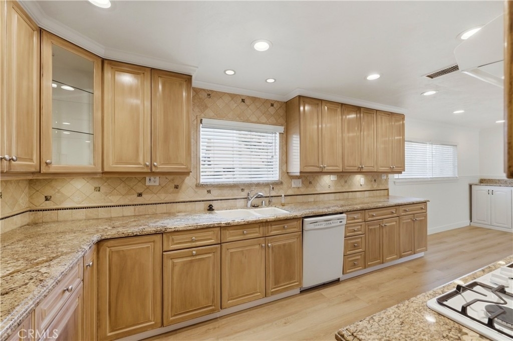 9306 Gregory Street - Photo 11
