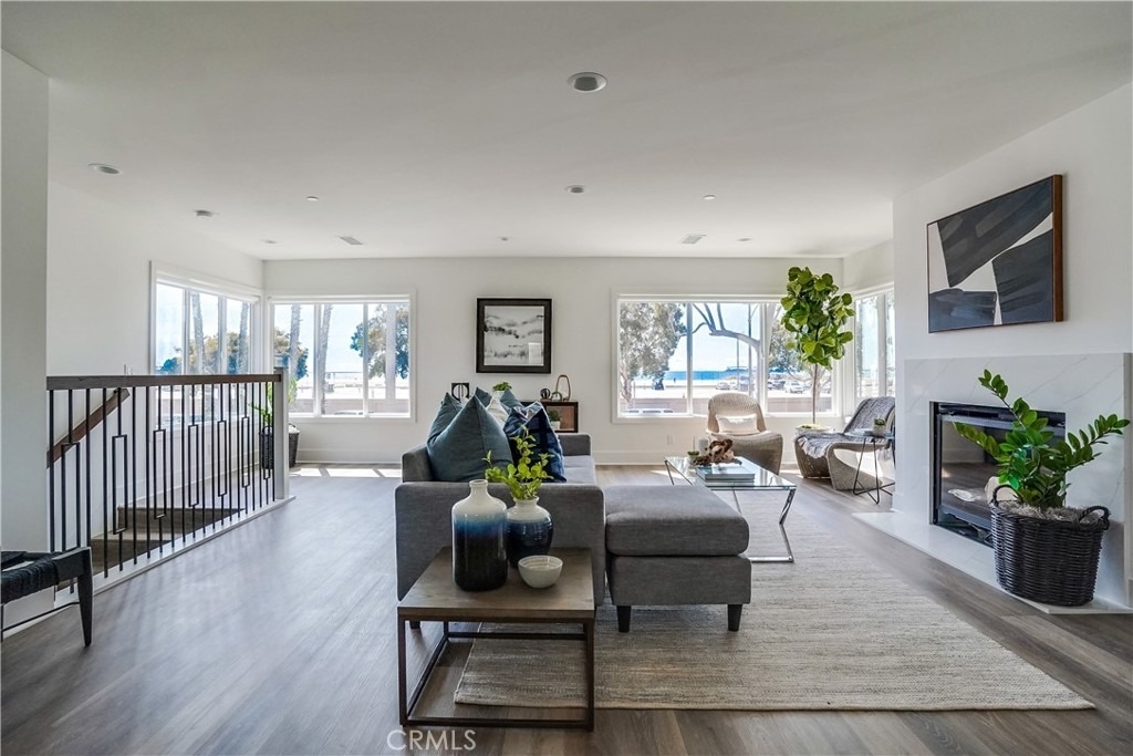 4603 E Ocean Boulevard - Photo 1