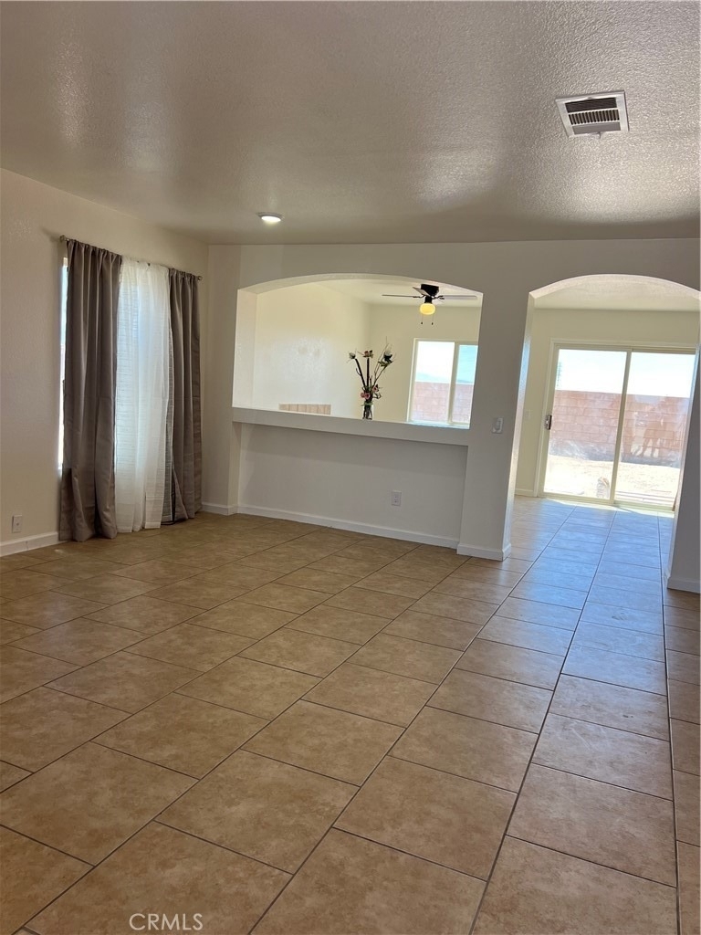14914 Binford Avenue - Photo 0