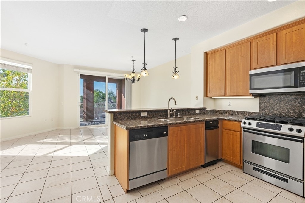 12664 Chapman Avenue - Photo 5