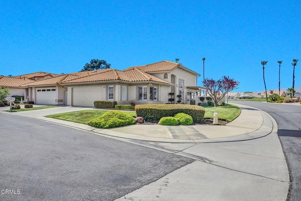 885 Oakland Hills Drive - Photo 3