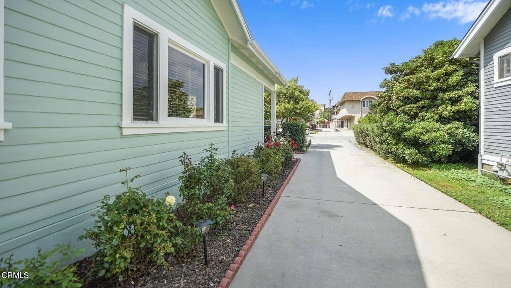544 Salem Street - Photo 17
