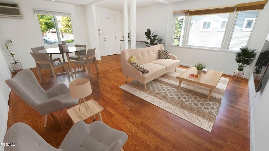 544 Salem Street - Photo 0
