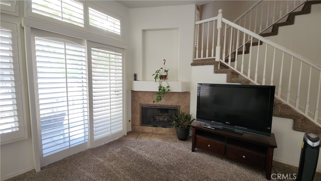 580 N Pageant - Photo 9