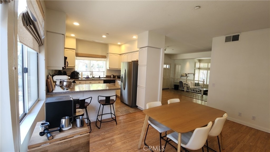 580 N Pageant - Photo 16