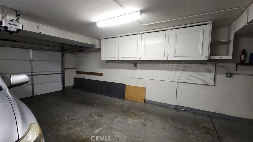 580 N Pageant - Photo 27