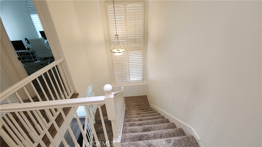 580 N Pageant - Photo 25