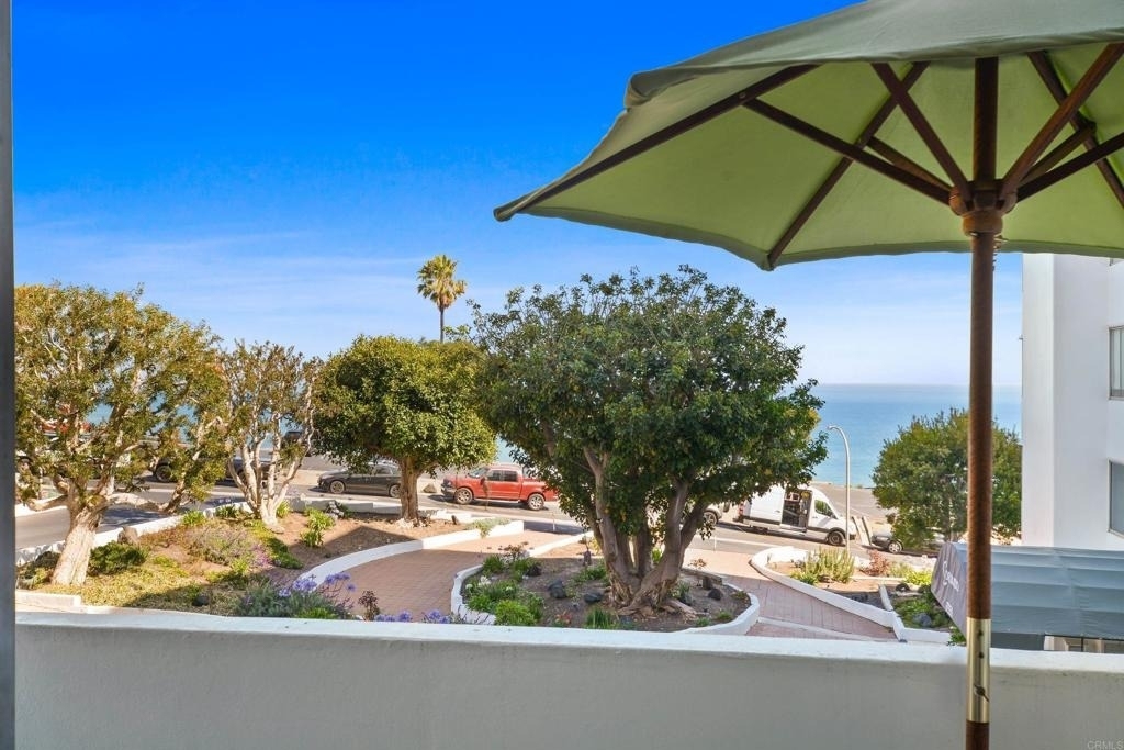 17352 W Sunset Boulevard - Photo 12