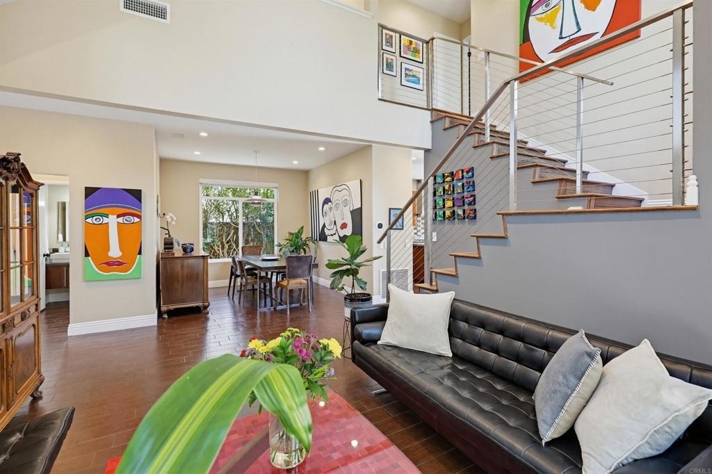 2756 Southampton - Photo 4