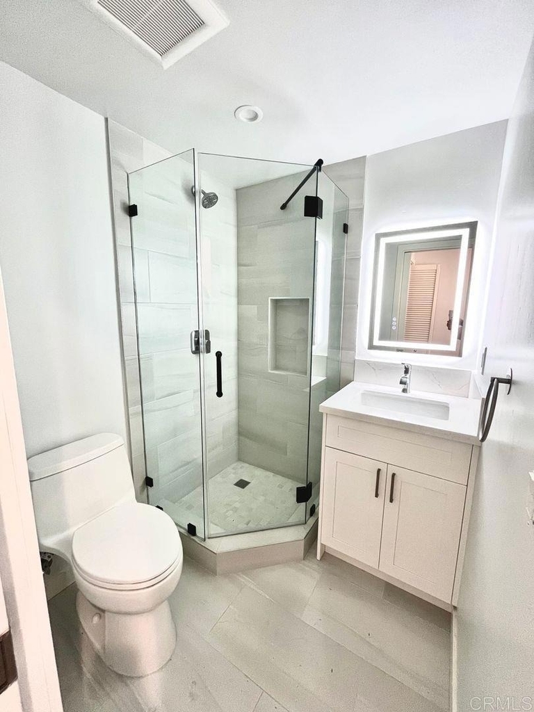 343 Lansing Circle - Photo 2