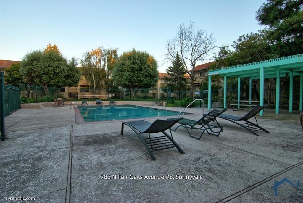 785 N Fair Oaks Avenue - Photo 19