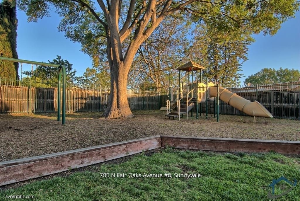 785 N Fair Oaks Avenue - Photo 20