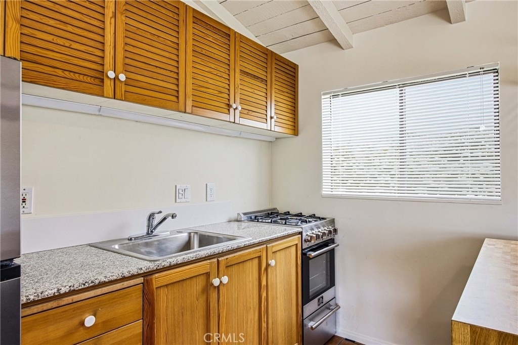 951 Glenneyre - Photo 4