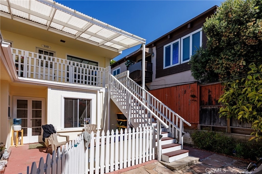 210 Cypress - Photo 14