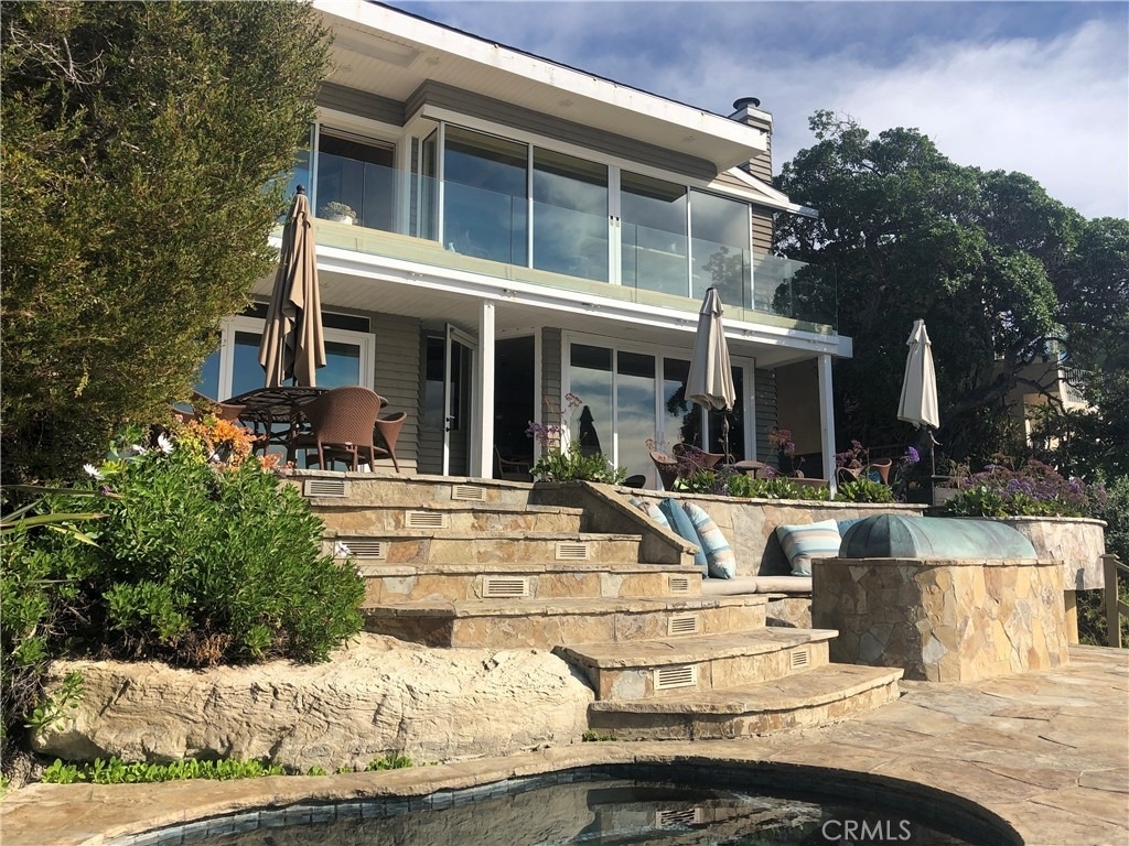 1137 Marine Drive - Photo 1