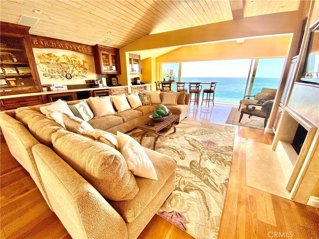 1137 Marine Drive - Photo 7