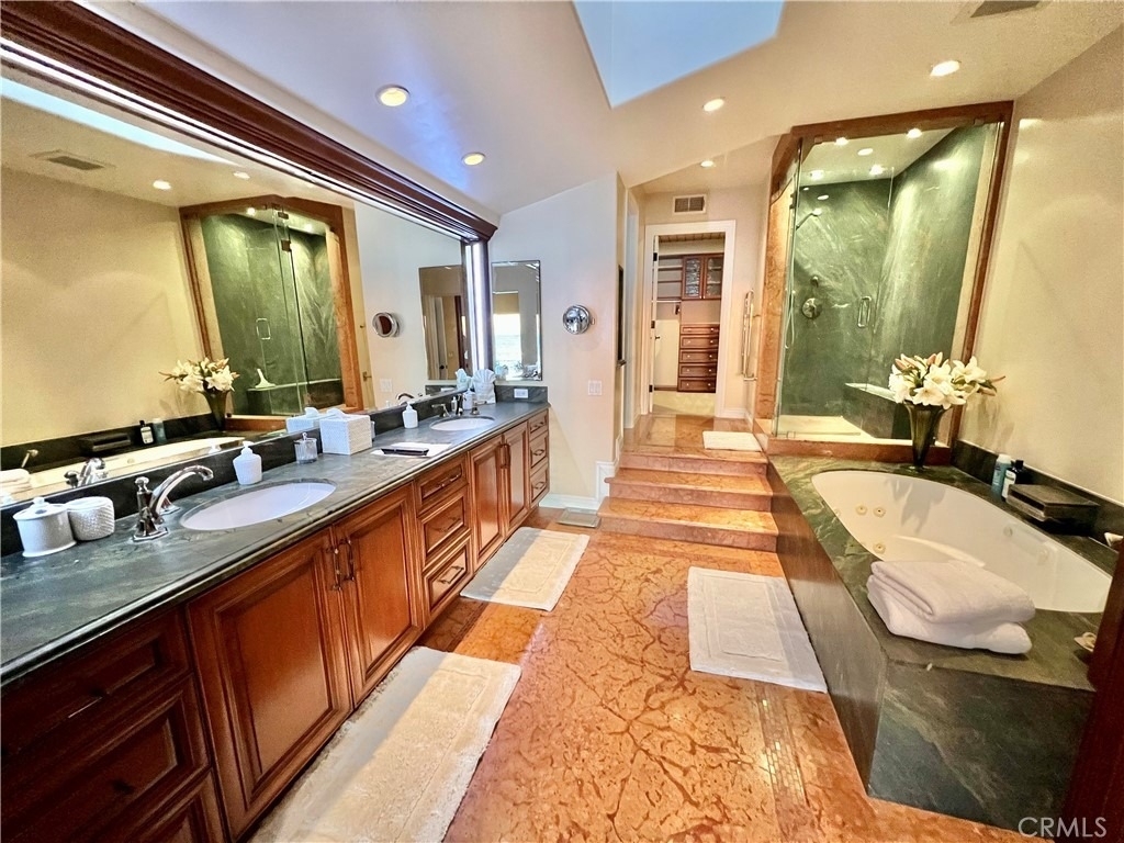 1137 Marine Drive - Photo 19
