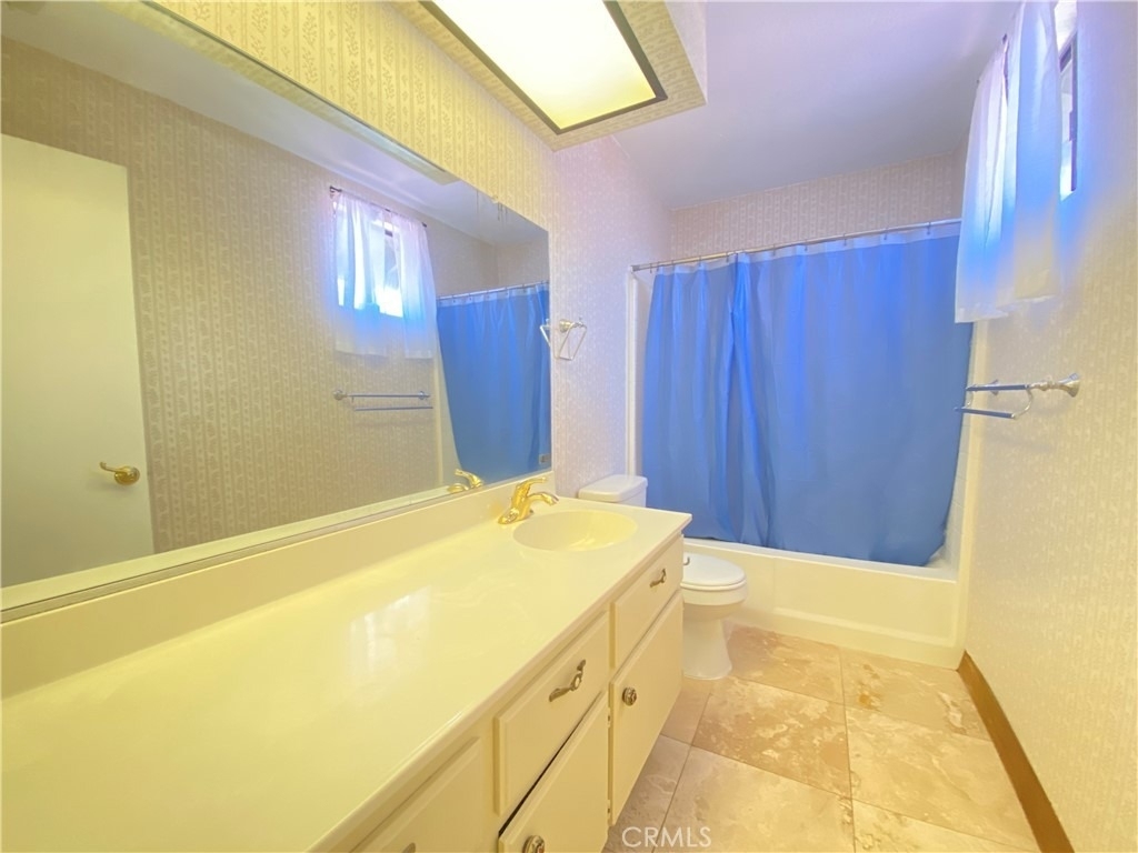 12044 Champlain Street - Photo 18