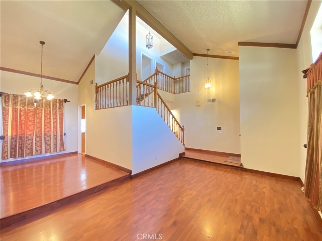 12044 Champlain Street - Photo 3