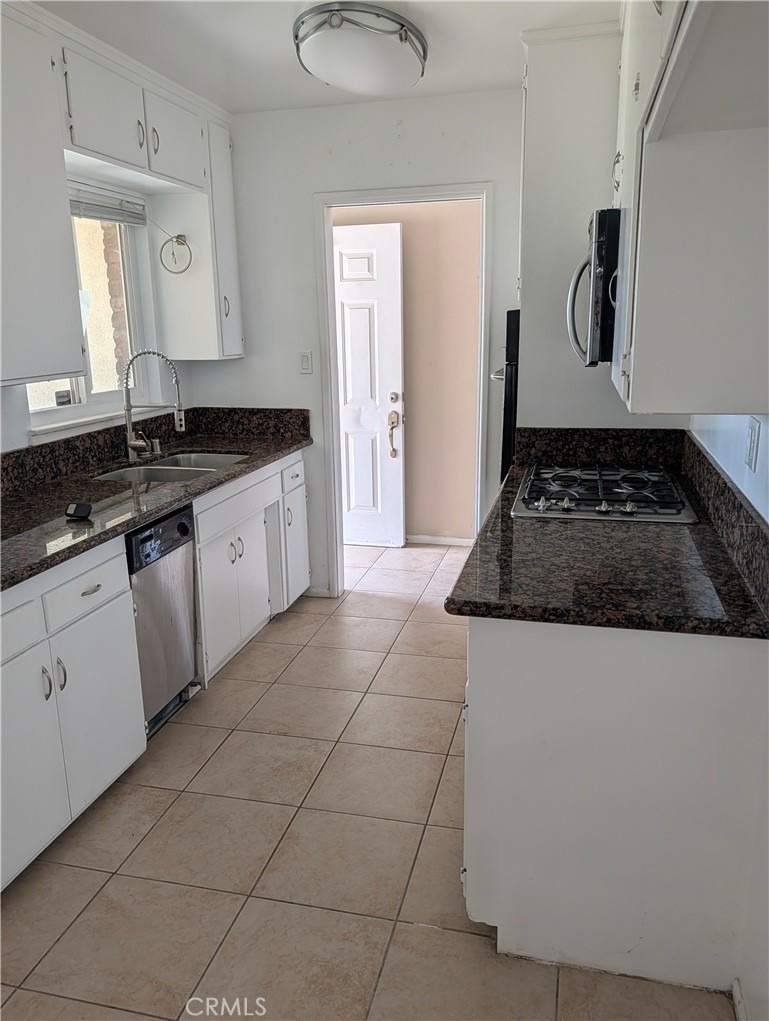 8641 Garfield Street - Photo 2