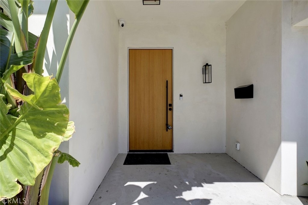 2743 Keystone St. - Photo 1