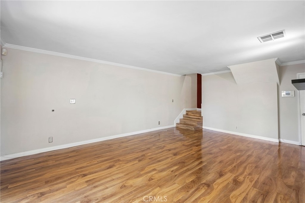 10757 Hortense Street - Photo 7