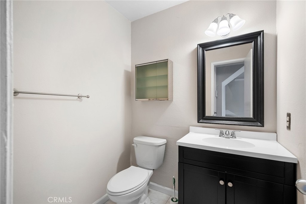 10757 Hortense Street - Photo 11