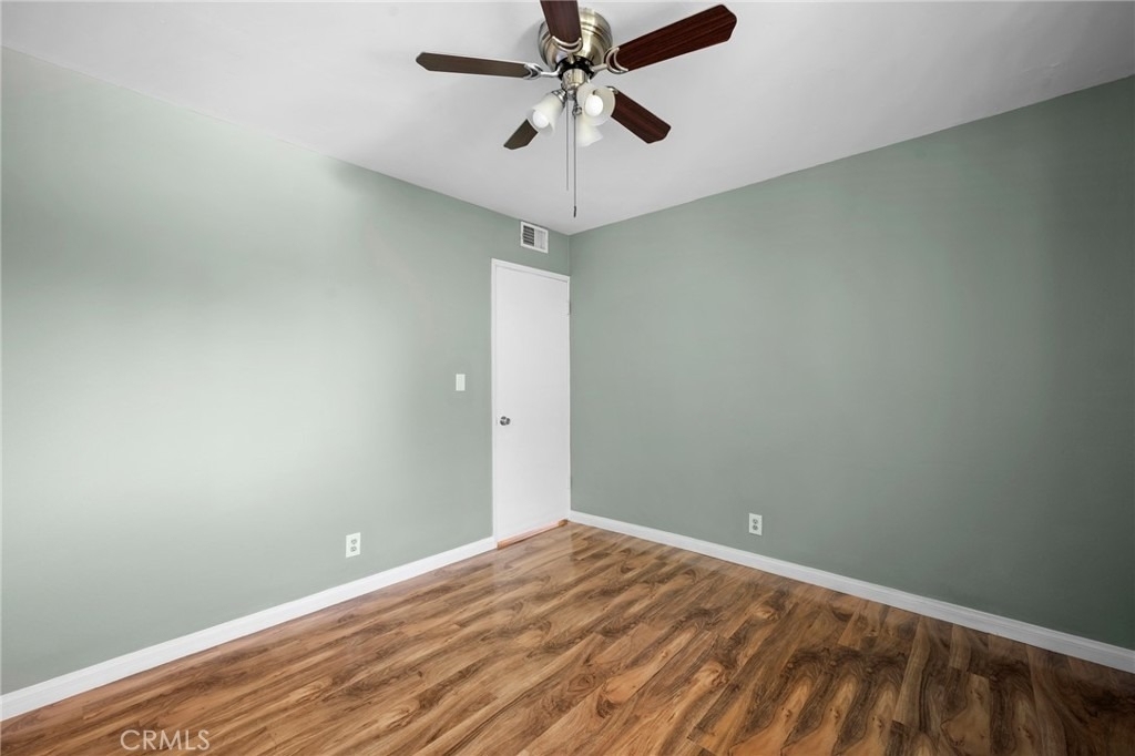 10757 Hortense Street - Photo 18