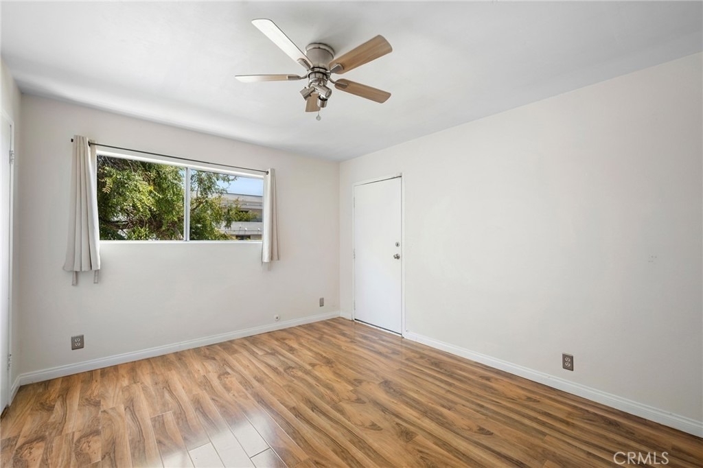 10757 Hortense Street - Photo 12