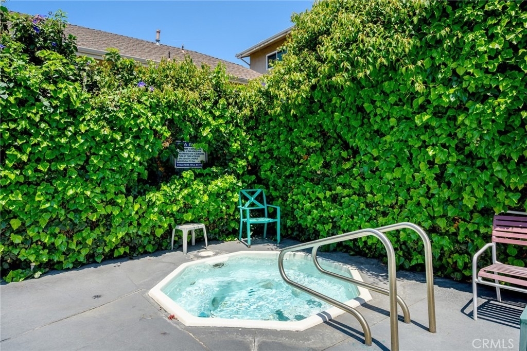 10757 Hortense Street - Photo 25