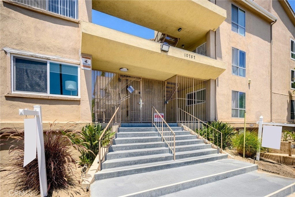 10757 Hortense Street - Photo 1