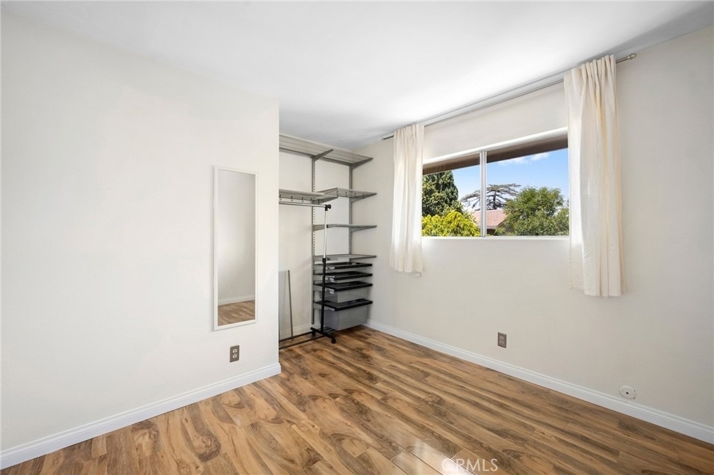10757 Hortense Street - Photo 20