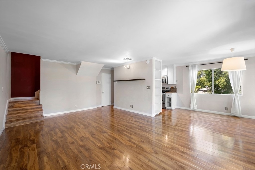 10757 Hortense Street - Photo 4