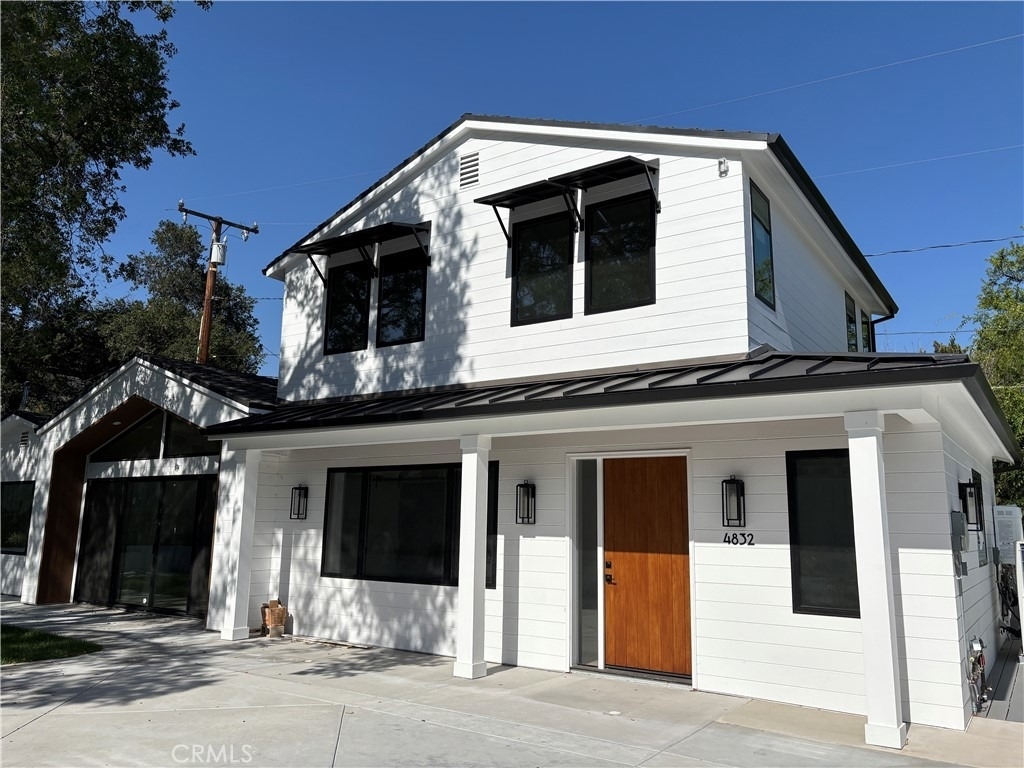 4832 La Canada Boulevard - Photo 2