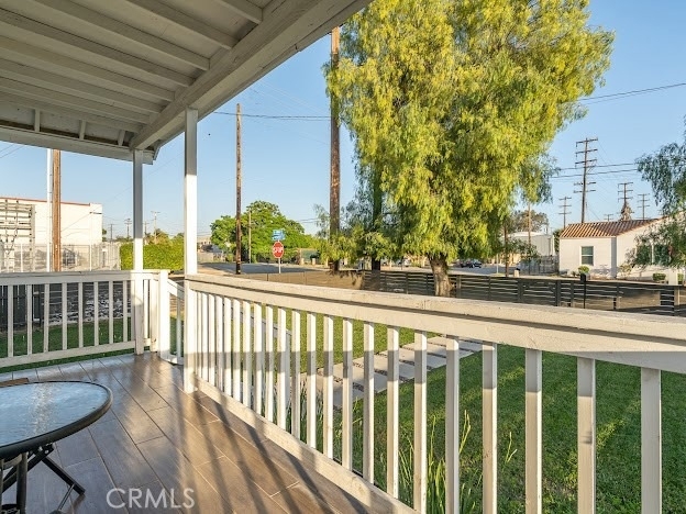 423 E Stuart - Photo 3