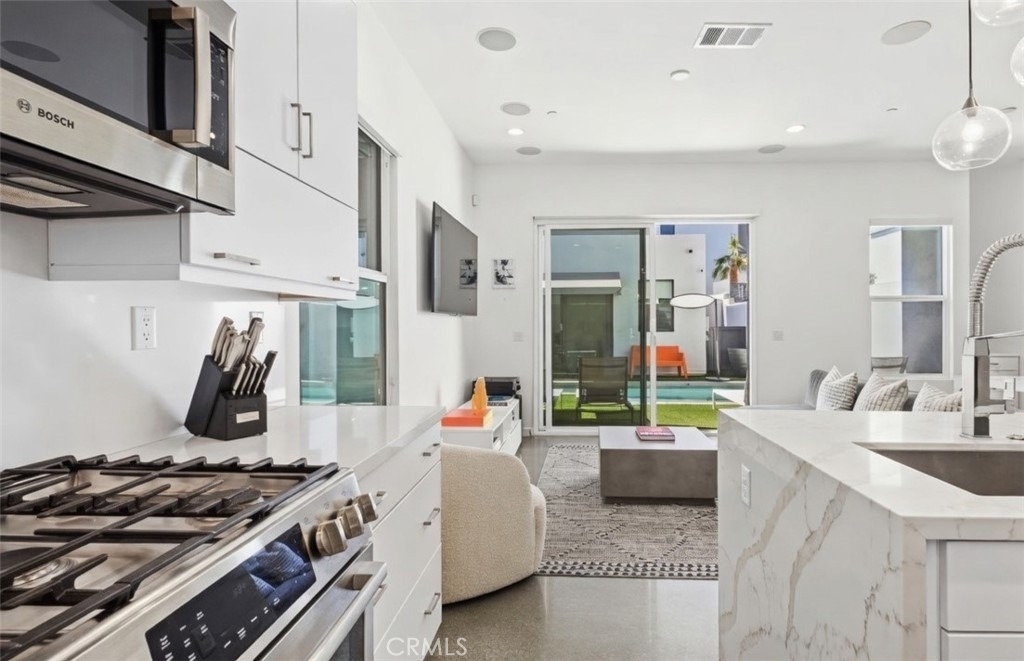 2705 Paragon - Photo 5